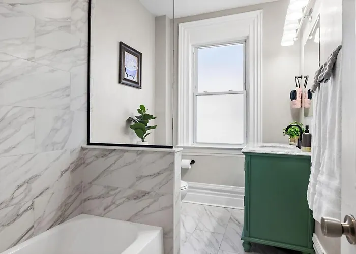 A Part Of History! Gated Yard, Hot Tub, 5 Br Hébergement de vacances Pittsburgh